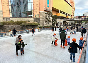 アイススケートリンクWAKUWAKU ICE WORLD（神奈川県海老名市）
