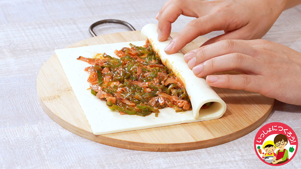 くるくるピーマンパイの作り方③/子どもが苦手な野菜レシピ