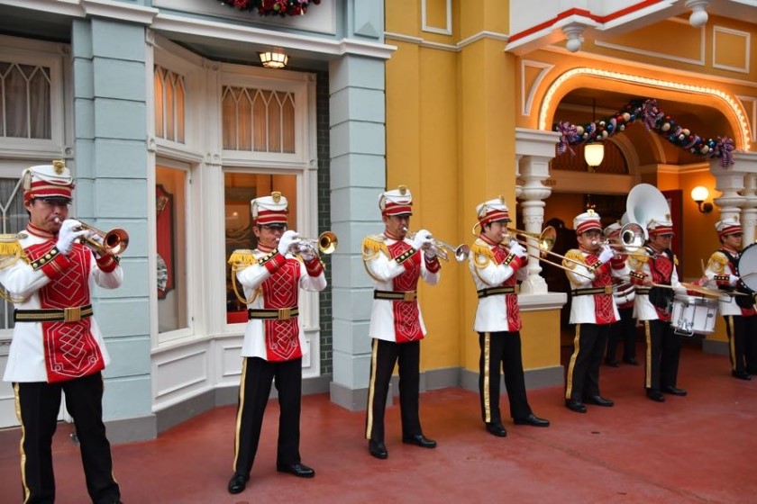 ワールドバザールに登場するバンド/東京ディズニーランド（千葉県/浦安市）