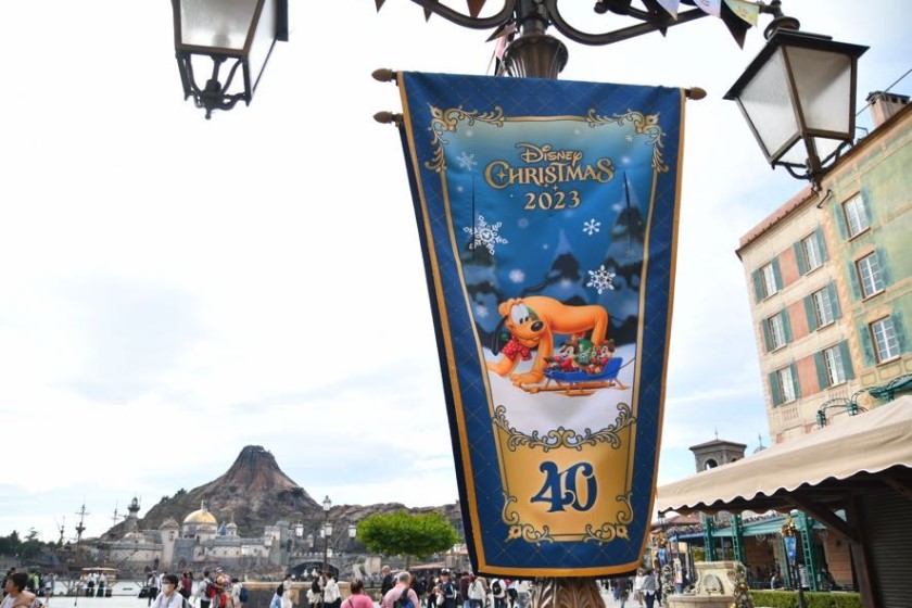 クリスマス仕様のバナー/東京ディズニーシーのクリスマス（千葉県/舞浜市）