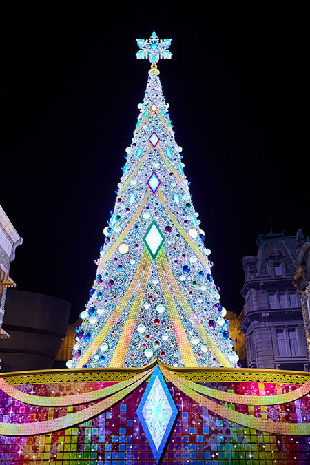 ホワイトカラーのツリー/ユニバーサル・スタジオ・ジャパン(大阪府/大阪市)