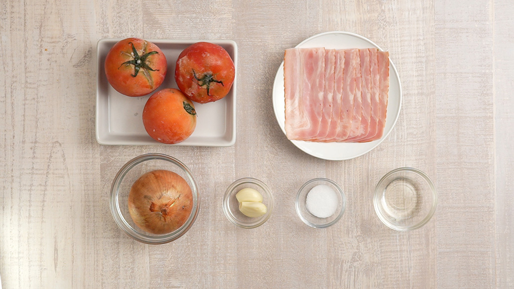 5分トマトソースの材料