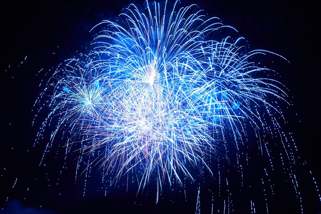 打ち上げ花火の様子/アリタ・マシュマロ・クリスマス（佐賀県/有田町）