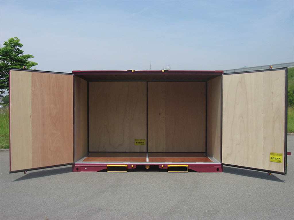 「JR貨物コンテナ」扉を開けた例