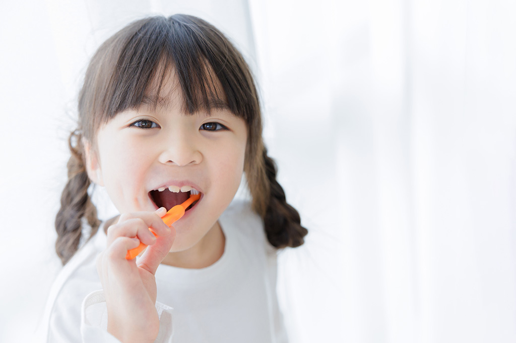4/18は「よい歯の日」！歯の生え変わり時期、歯並び、虫歯などの気がかりを解決！健康な歯を育てる「３つのポイント」も