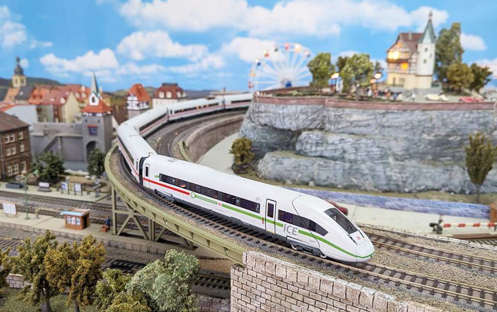 鉄道ジオラマの様子2／エルマートレイン江坂店（大阪府／吹田市）