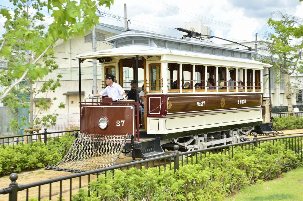 園内を走るレトロな車両に乗車体験／梅小路公園（京都府／京都市）