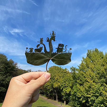 切り絵アーティストのリトさんの作品/駿府博物館（静岡県/静岡市）