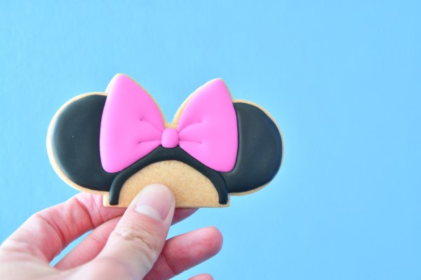 「ミニーマウスのカチューシャクッキー」/東京ディズニーランド（千葉県/舞浜市）