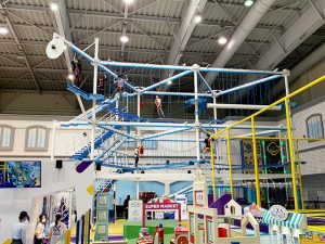 岐阜県の室内アスレチック・室内遊び場!大型遊具・ボールプール・赤ちゃん設備も