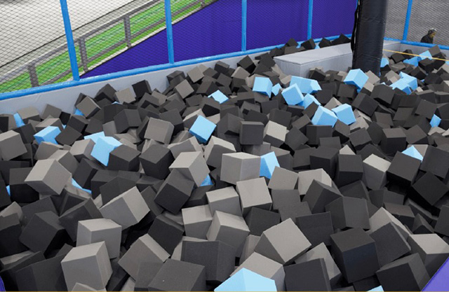 スポンジプール／extretch 各務原店