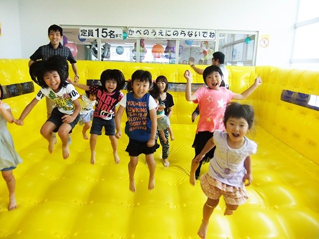 エアキャッスル／島田市こども館 プレイルーム「ぼるね」