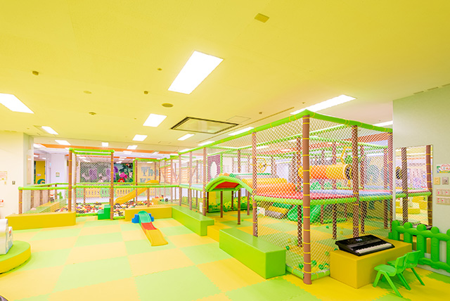 巨大ジャングルジム／ザキッズ 愛知イオン小牧店