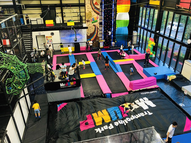 東海地区最大級のトランポリンパーク／トランポリンパークMr.JUMP 大高店