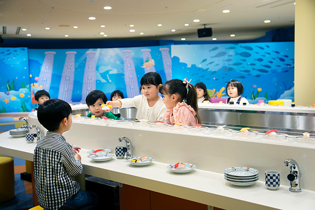 くるくるおすしやさん／回転寿司ごっこが体験できる／ラグーナテンボス ラグナシア