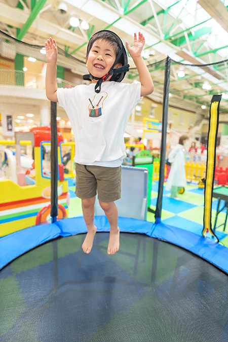 トランポリン／キッズユーエスランド四日市日永店