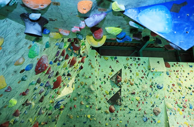 天井まで課題がたくさん／おもしろっく