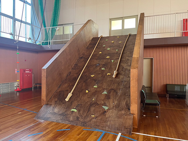 登り台／あそべる廃校！ういこっちゃね。