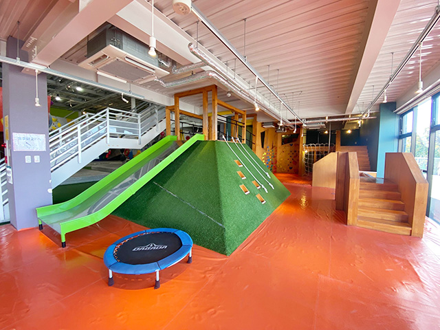 キッズパーク/ボルダリングジムロックメイト大津店