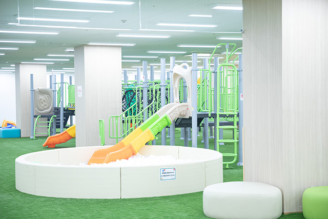 ボールプール/こどもっちパーク りっとう店