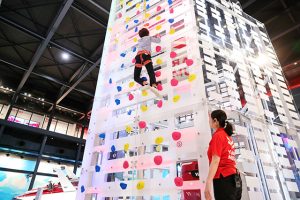 滋賀県の室内アスレチック・室内遊び場！大型遊具・ボールプール・赤ちゃん設備も