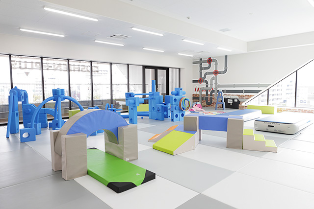 乳幼児も楽しく運動できるキンダーエリア/パルクールプレイハウス甲子園店
