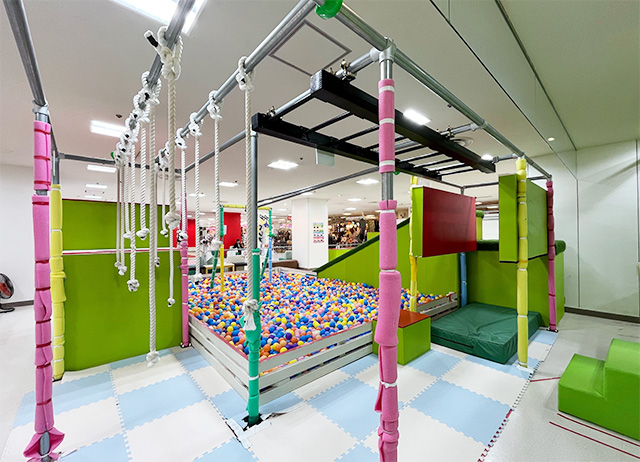 キッズエリア／ニンジャ☆パーク奈良店