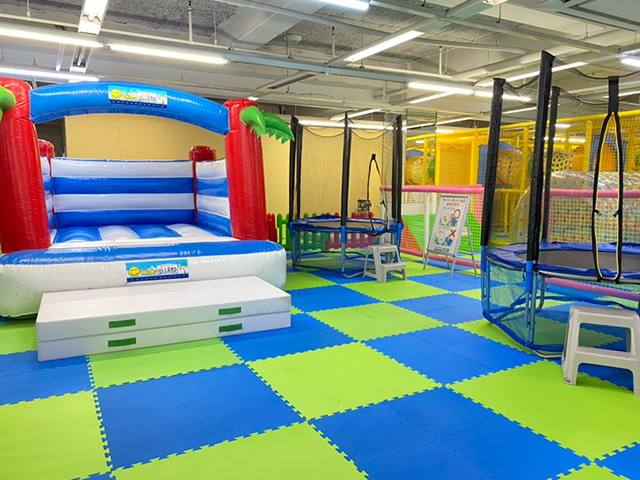 エアトランポリン／キッズランドUS 奈良香芝店