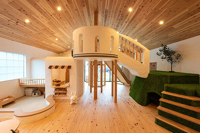 キッズスペース全体／子供服　Bisque