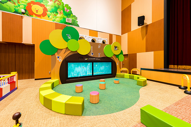 チームラボ「小人が住まう黒板」／奈良わんぱくランドはしゃきっズ