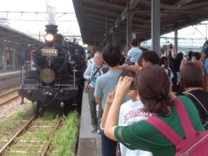 福岡・SL人吉お見送りイベント in 久留米駅を2/23開催 オリジナル手旗のプレゼントなど