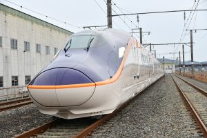 山形新幹線E8系デビュー!特徴や運転ダイヤ(時刻表)は?E3系とどう違う?