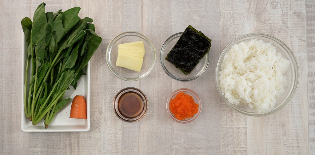 ほうれん草チュモッパの材料