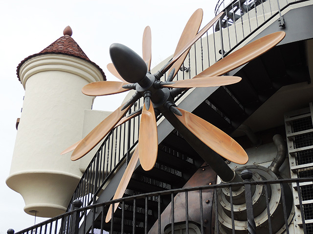 「ハウルの城」風車やパケツなどのアイテム/ジブリパーク（愛知県/長久手市）