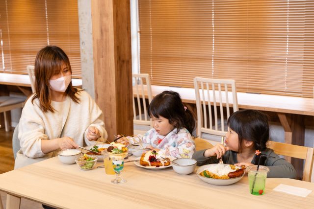 3階にある「4th place café」/IMAGINUS(東京都/杉並区)