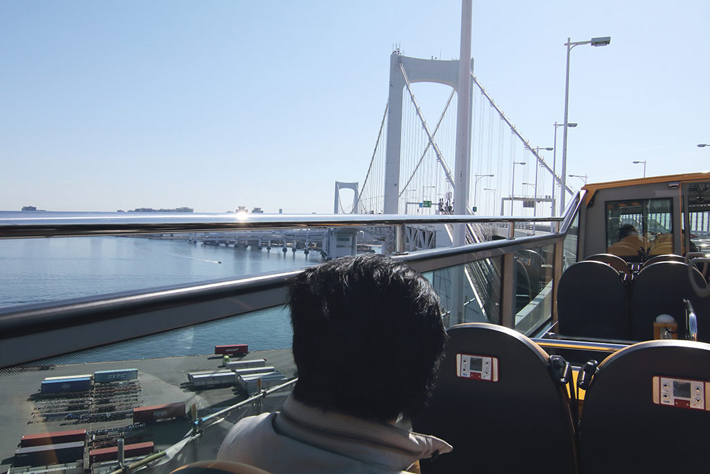 バスから見えるレインボーブリッジ/スカイホップバス東京（東京都）