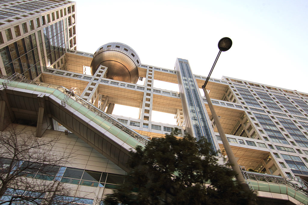 バスから見えるフジテレビビル/スカイホップバス東京（東京都）