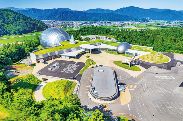 外観/福井県立恐竜博物館(勝山市)