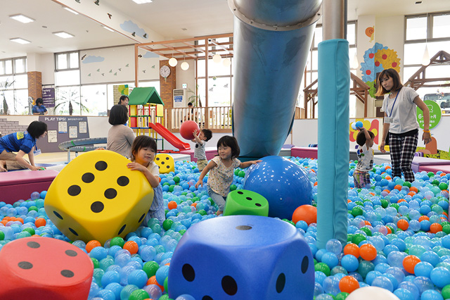 ボールプール／株式会社ボーネルンド