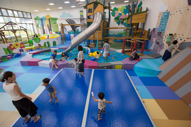 エアトラック／株式会社ボーネルンド