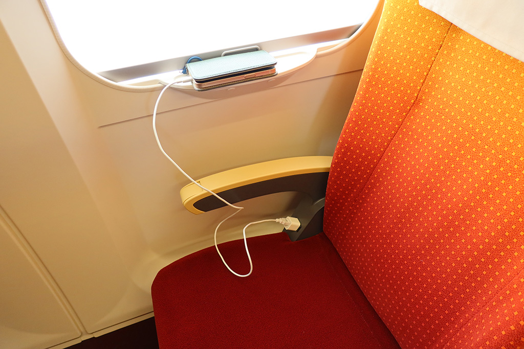 普通車座席/山形新幹線E8系