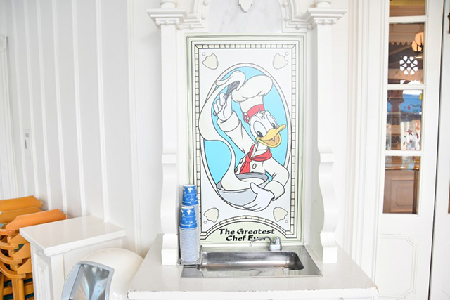 「プラザパビリオン・レストラン」店内のデコレーション/東京ディズニーランド(千葉県/浦安市)