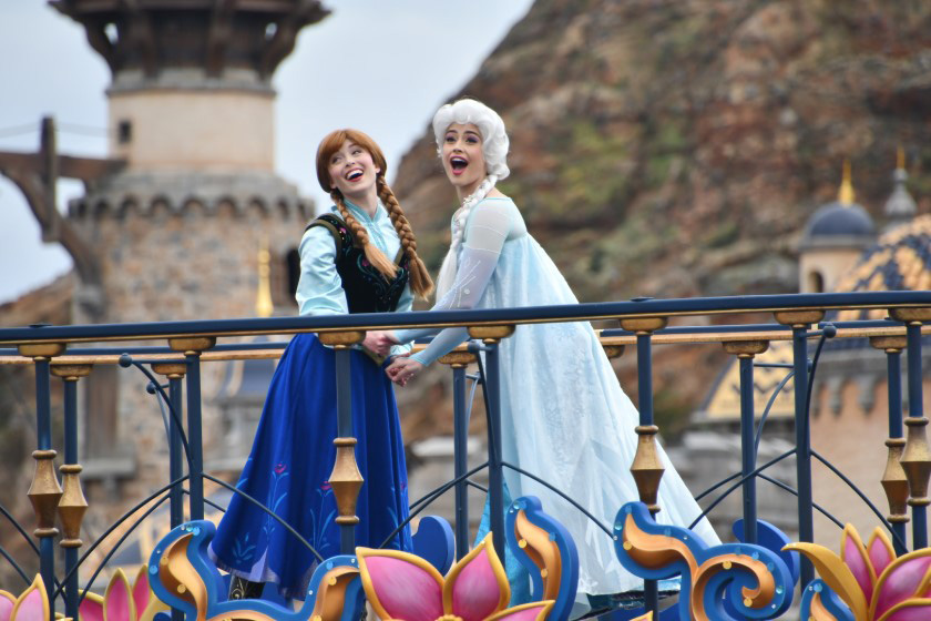 『アナと雪の女王』アナとエルサ/東京ディズニーシー（千葉県/浦安市）