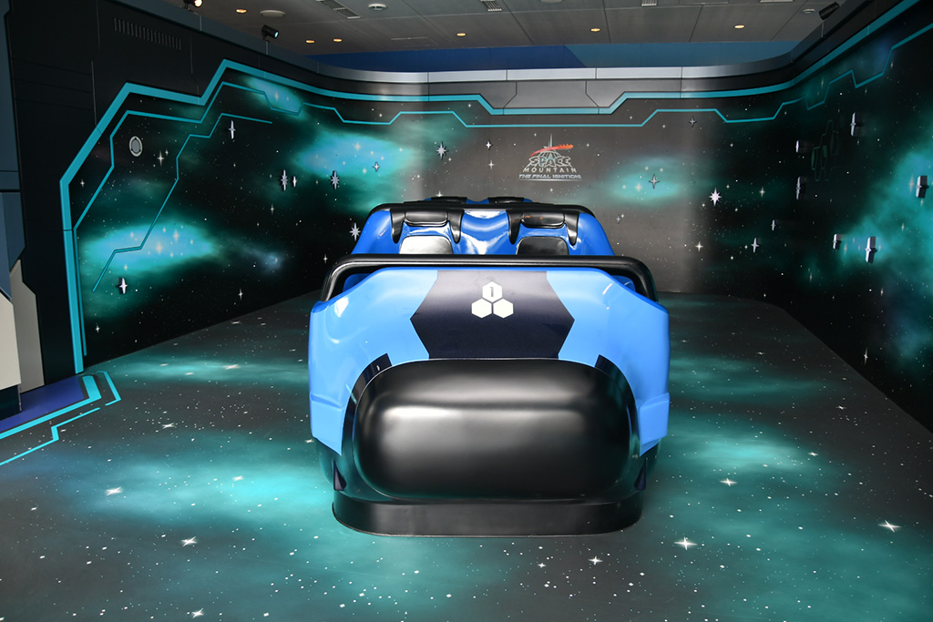 「スペースマウンテン」期間限定のフォトスポット「スペース・フォトプレイス」/東京ディズニーランド(千葉県/舞浜市)