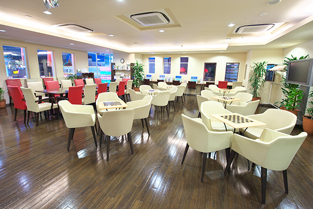 保護者ラウンジ/キッザニア（東京都・兵庫県・福岡県）