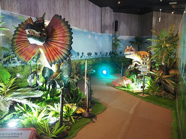恐竜たちのレプリカ｜ダイナソーアドベンチャーツアー大恐竜パーク/BIGHOPガーデンモール印西（千葉県）