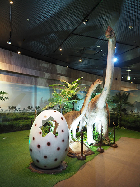 ダイナソーアドベンチャーツアー大恐竜パーク「ブラキオサウルス」/BIGHOPガーデンモール印西（千葉県）