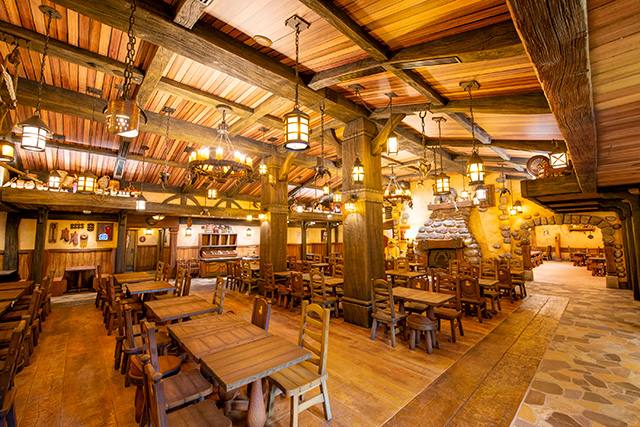 「スナグリーダックリング」座席|ファンタジースプリングス/東京ディズニーシー(千葉県/浦安市)