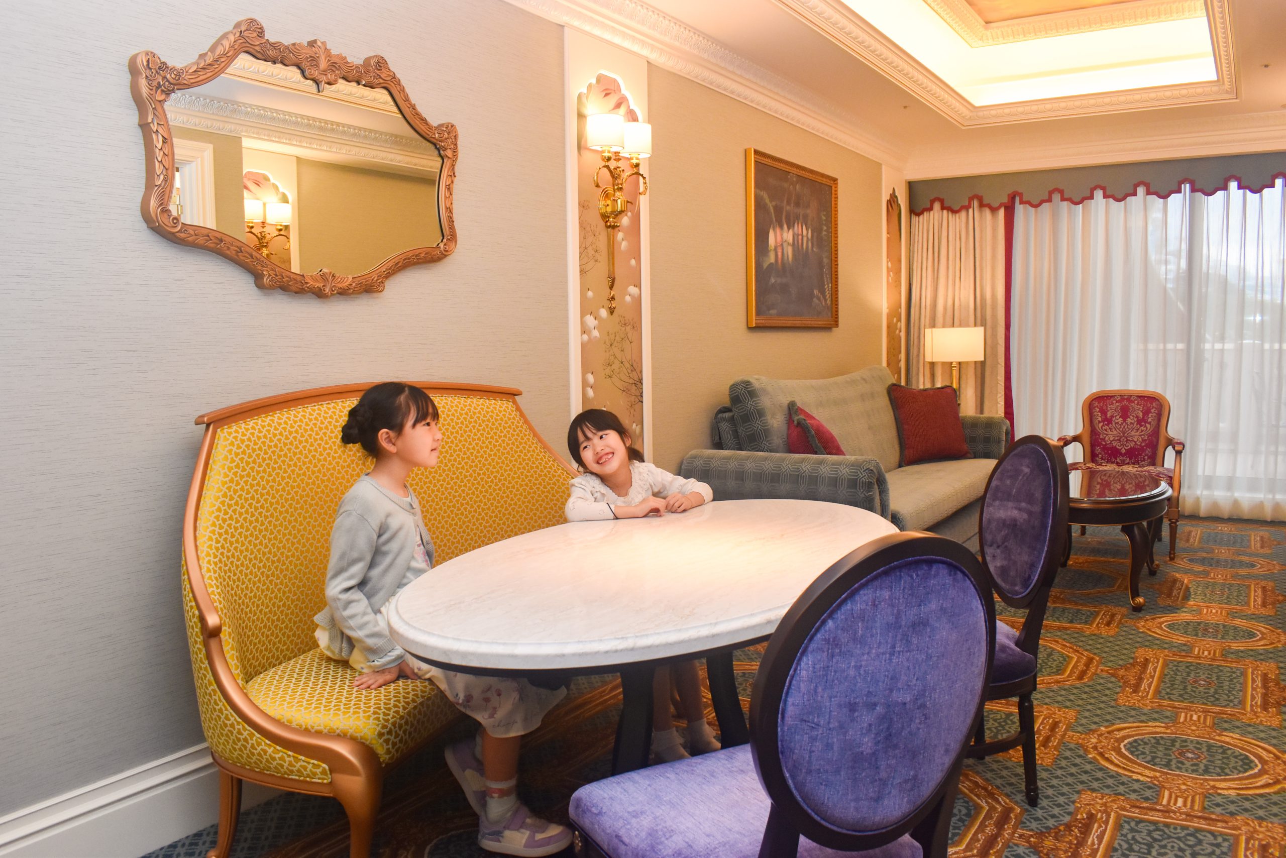 テラス&アルコ―ヴルームのリビング/グランドシャトー