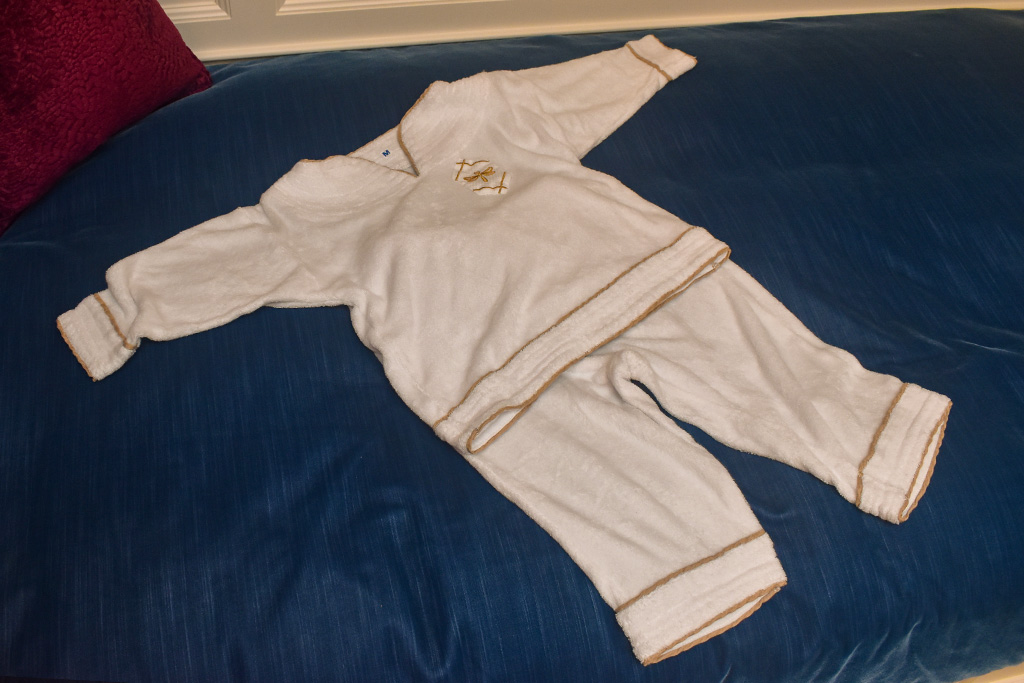 グランドシャトーのパジャマにはトンボのマークが